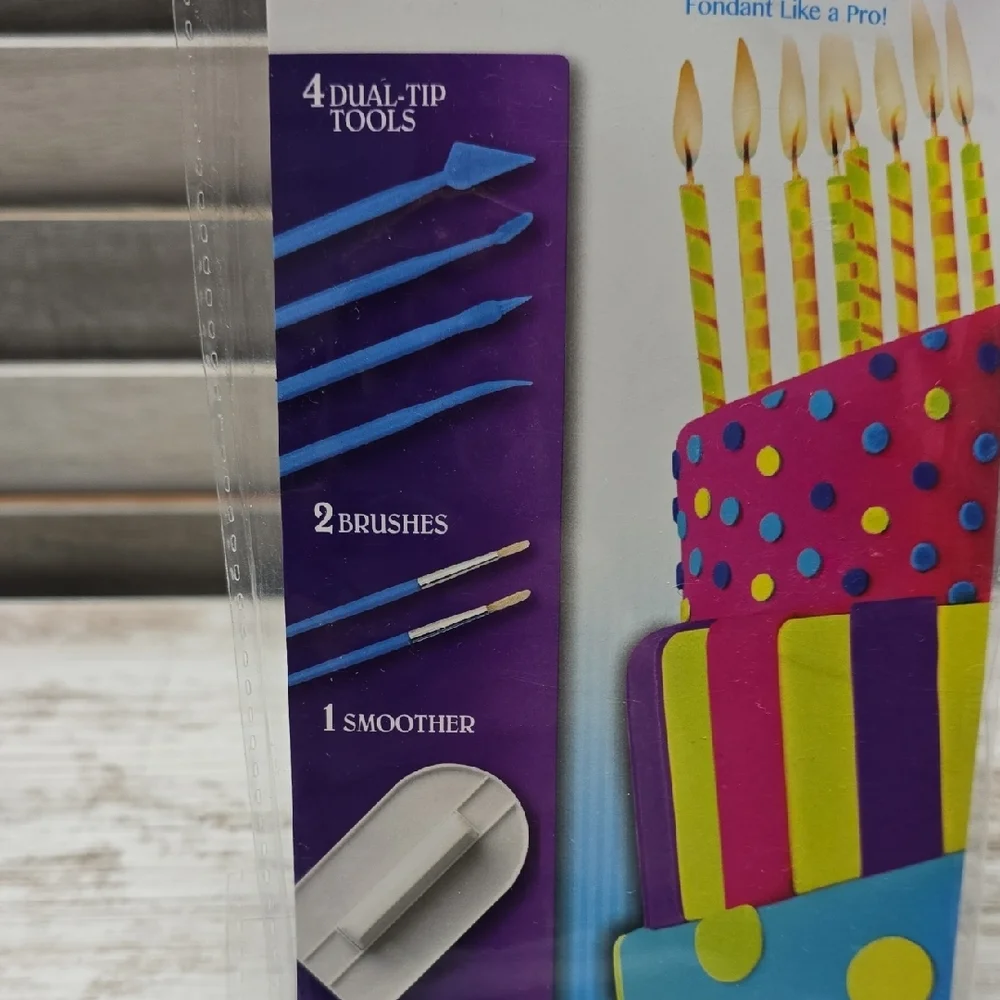Baked With Love 7‑Piece Fondant Tool Set